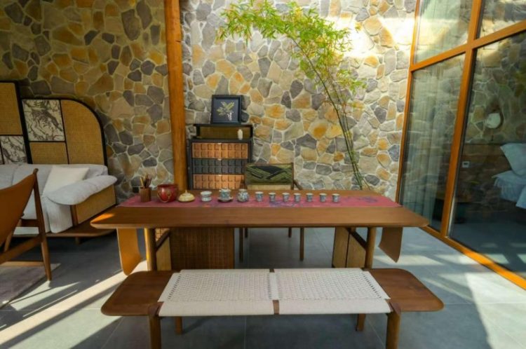 1765774767-1b24cd4bded41ab